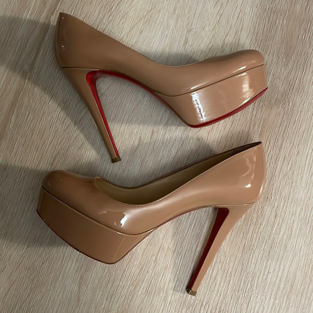 Louboutin Bianca 120MM Nude Patent  - 36 - Picture 8 of 11